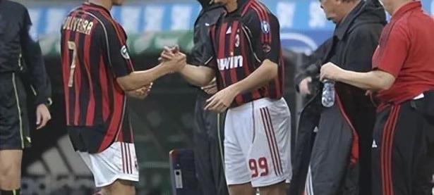 PG电子-AC米兰训练开放日；清晨刷新队史纪录引欢呼；法甲在即；年轻球员得到机会的简单介绍