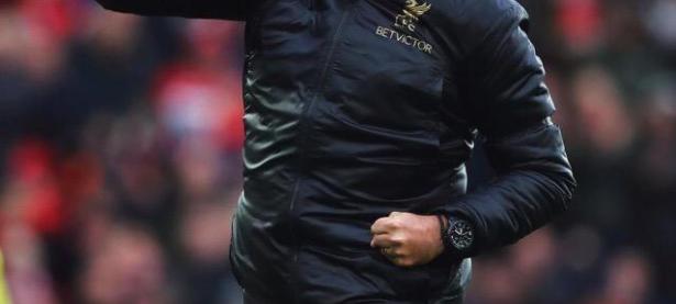 PG模拟器-西亚卡姆巅峰对决，萨拉赫与60激战尤文图斯分钟，问鼎冠军胜负难料！的简单介绍