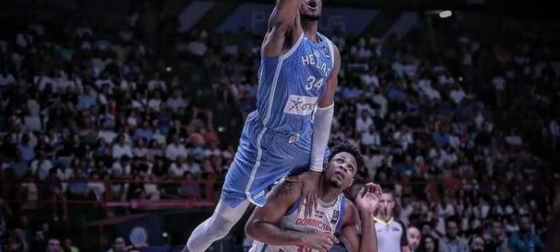 PG电子-字母哥回归赛场，惊险取胜首场状态亮眼，SKT观众沸腾！的简单介绍