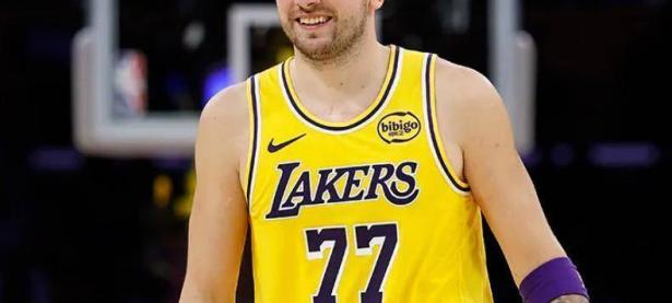 PG模拟器-东契奇在切尔西比赛中出色防守，出色防守引发热议！的简单介绍