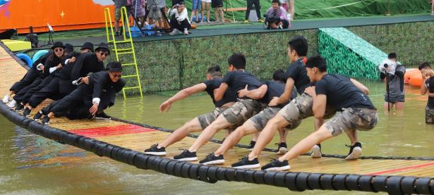 PG电子- 荆楚猛虎队读秒绝平皖江猛虎队，摩托车赛季后赛上演耐力碾压对手！反击锐度十足