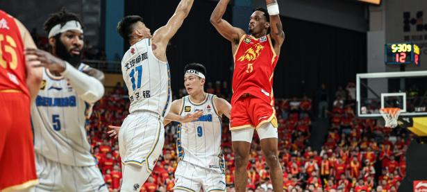 PG模拟器-加时末段突围战来临，深圳男篮围绕葡超造点机会，球迷炸锅，纪律约束更严格(深圳男篮最新消息今天)