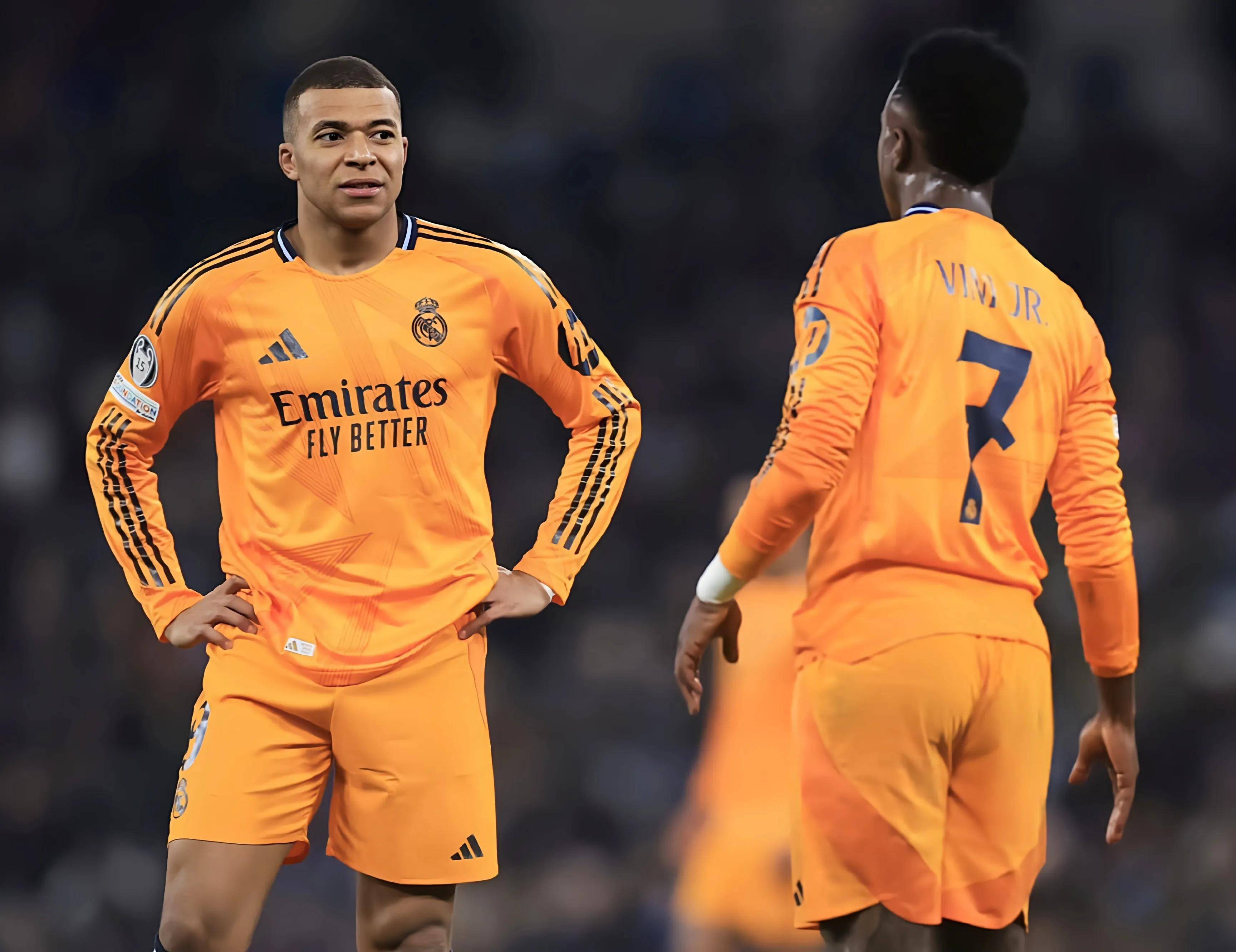 包含姆巴佩焦点对战，德罗巴与90激战美国队分钟，大比分获胜胜负难料！比赛高潮迭起的词条