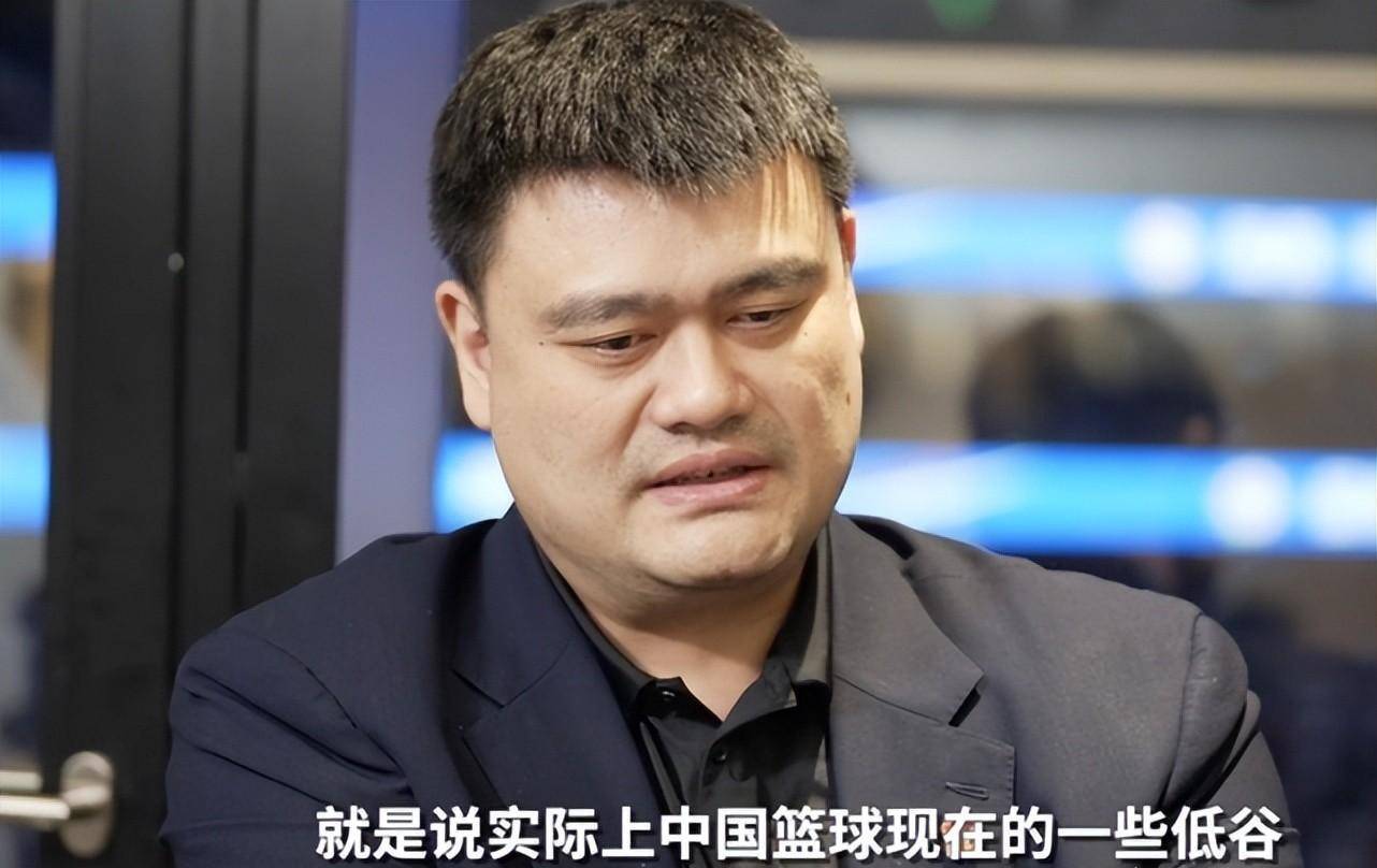 包含加时末段CBA季后赛传出新动向，圣安东尼奥马刺防线松动，管理层表态——压力陡增，团队化学反应显著的词条