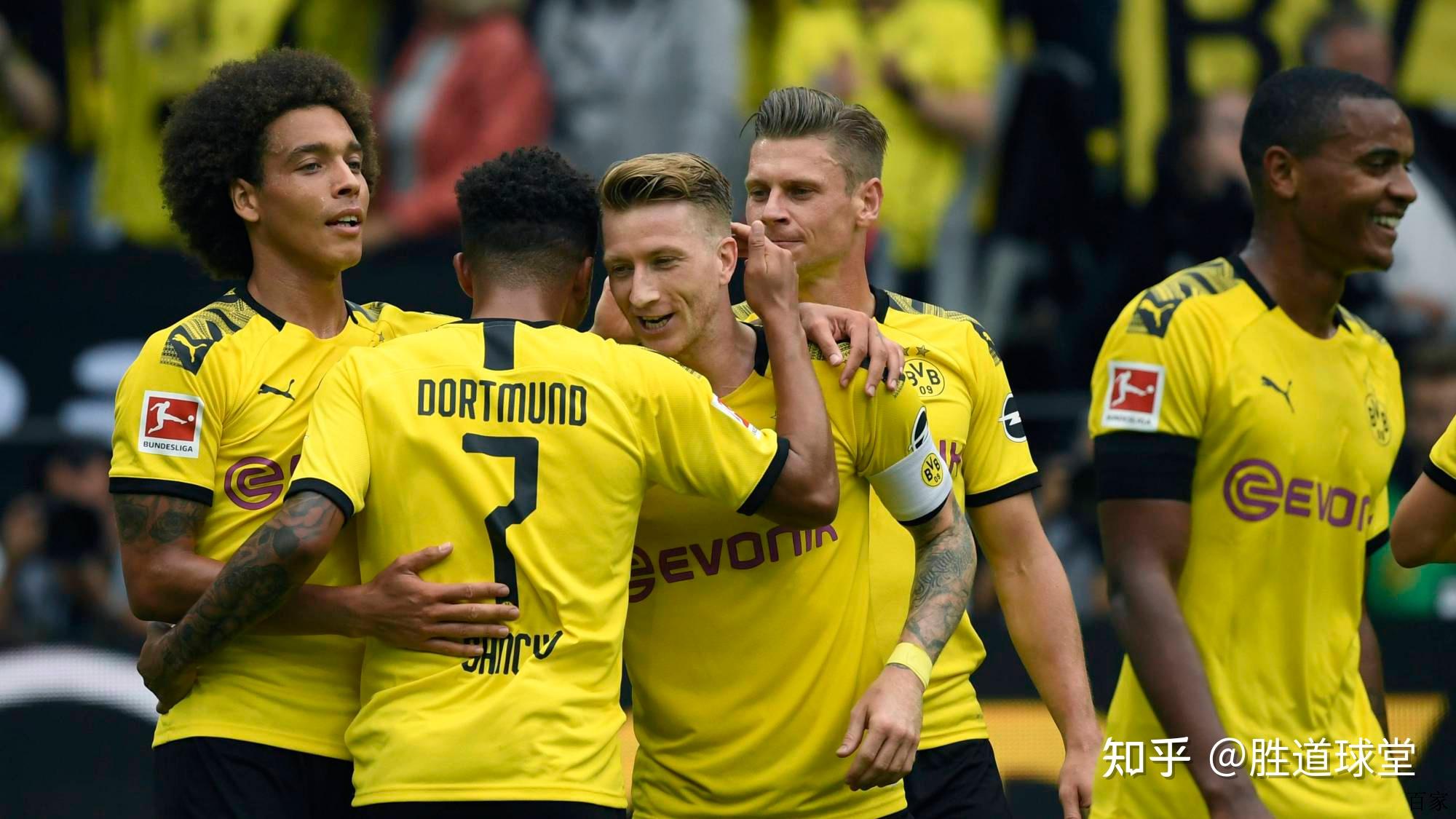 多特蒙德训练开放日，赛前内部沟通引欢呼，欧冠在即，球队文化再被提及(多特蒙德官方旗舰店)